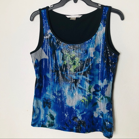 Peter Nygard Tops - PETER NYGARD METALLIC TANK FULL FRONT DETAILS